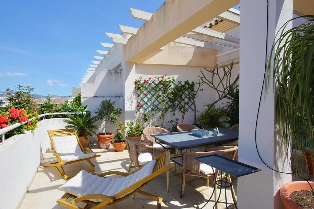 Apartamentos Las Terrazas Μαρμπέλλα Δωμάτιο φωτογραφία